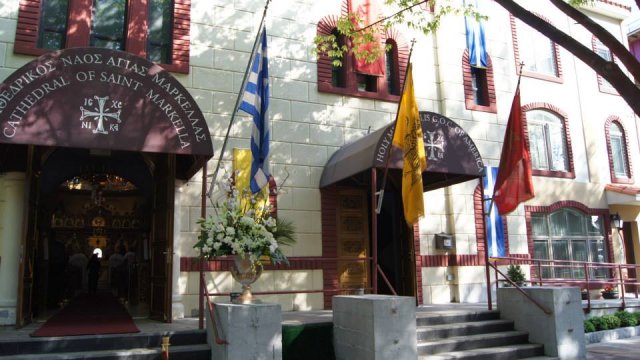 photo1